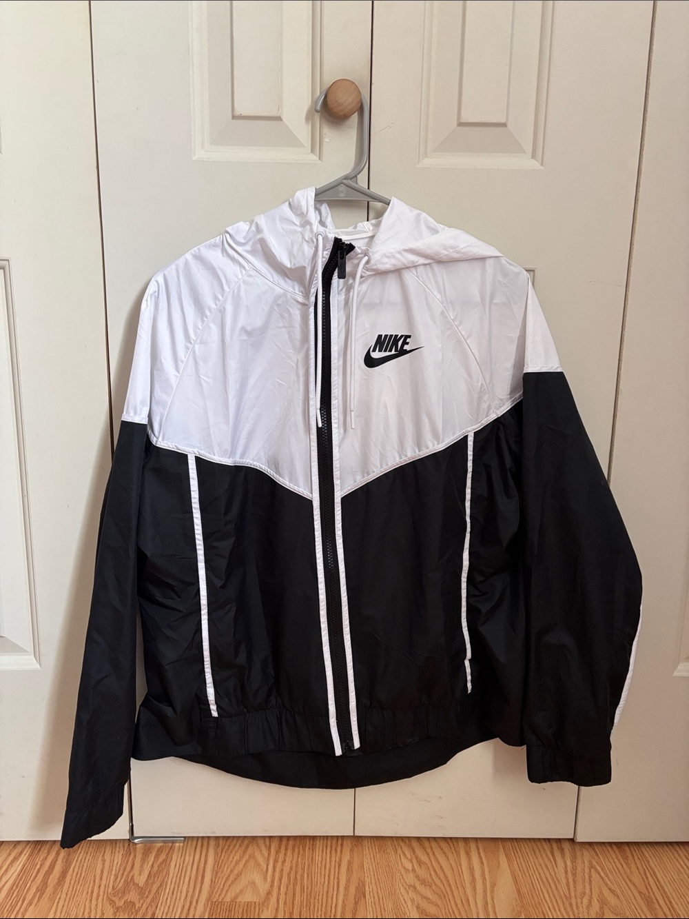 Nike Black and White Hooded Windbreaker